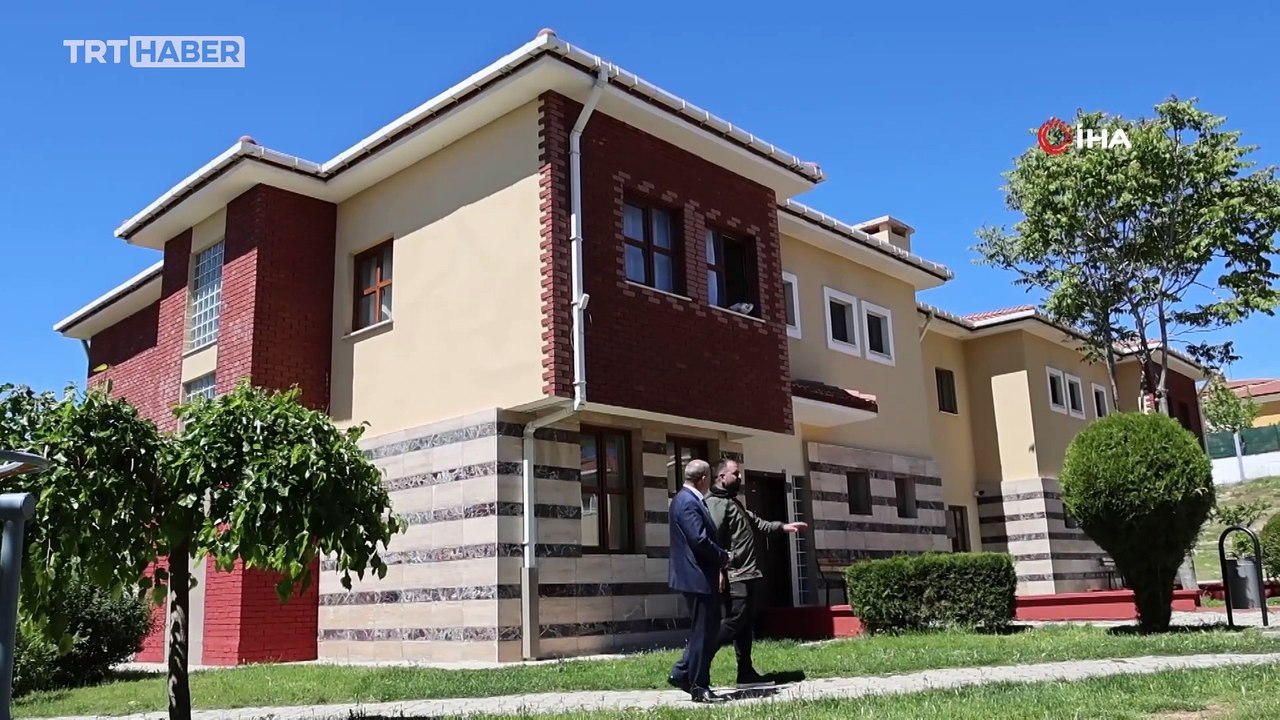 Büyüdüğü yurdun müdürü oldu
