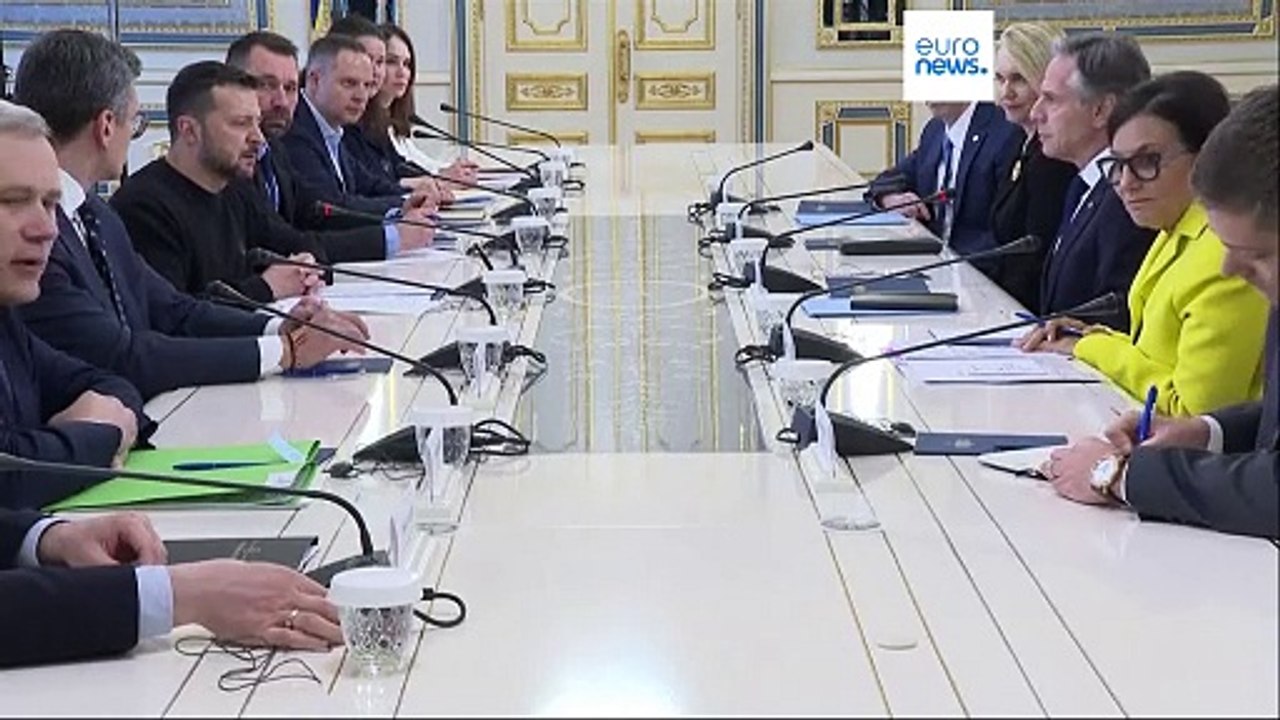 "L'aide est en route" assure Antony Blinken à l'Ukraine