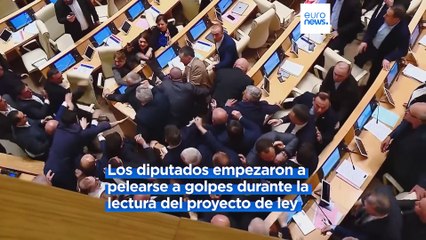 Estallan enfrentamientos fuera del Parlamento de Georgia tras la aprobación de la 'ley rusa'
