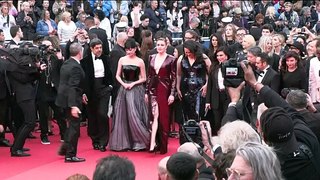 Festival de Cannes começa com violência sexual nos holofotes