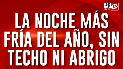 La peor cara de la pobreza: duerme en la calle junto a sus cinco hijos