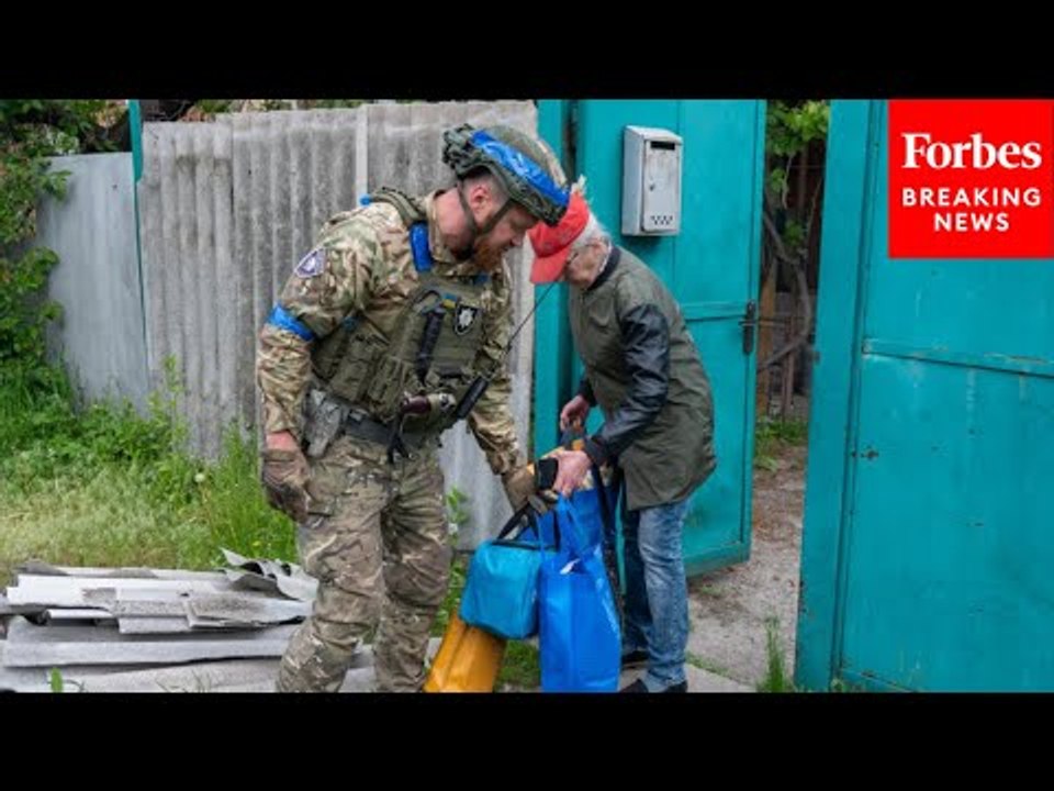 Ukraine Evacuates Civilians From Kharkiv Region Amid Russian Shelling