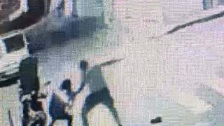 Motorlu kurye üniversiteli Ata Emre'ye saldırı anı kamerada