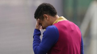 Xavi parle de Vitor Roque au Barça