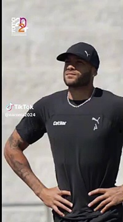 Marcell Jacobs si allena allo Stadio dei Marmi. Sabato sarà in gara sui 100 metri