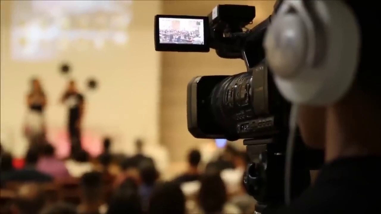 FOMOS ENGANADOS PELO CINEMA?