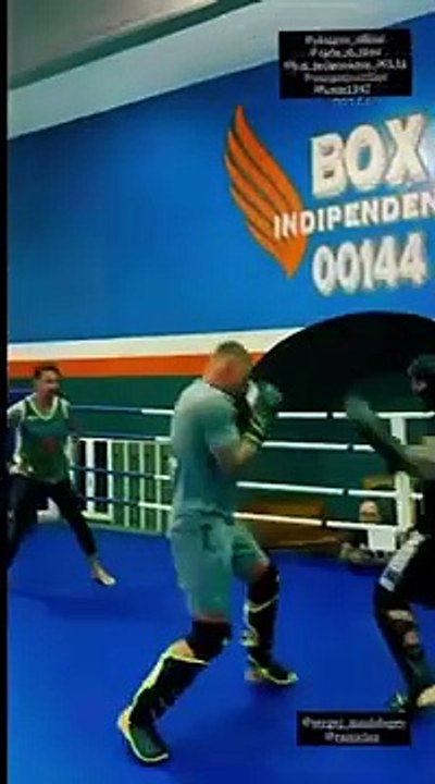 Kickboxing, Mattia Faraoni: spettacolare combattimento (in allenamento) con "Glory" Sergej Maslobojev