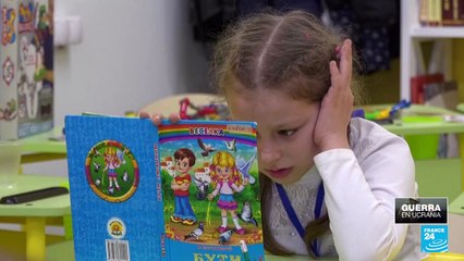 Ucrania: abren una escuela subterránea en Járkiv para asegurar el derecho a la educación