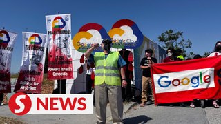 Pro-Palestinian protesters denounce Google outside of annual conference