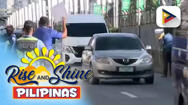 Mga tauhan ng MMDA, nakabantay para manduhan ang trapiko habang inaayos ang Kamuning Flyover