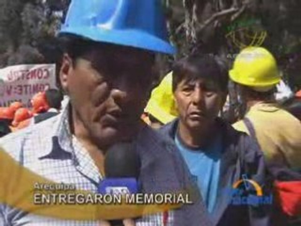 ENTREGARON MEMORIAL - AREQUIPA