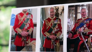 King’s artist describes meaning behind Charles’ portrait
