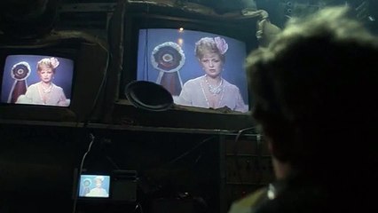 Ga, Ga  Chwała Bohaterom - czarny humor