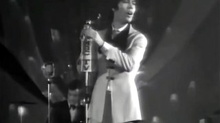 THE YOUNG ONES by Cliff Richard - live performance in Korea 1969