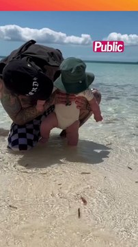 Rocky, le fils de Kourtney Kardashian et Travis Barker, fait ses premiers pas #travisbarker #kourtneykardashian #actus #news