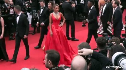 Cannes, i look del primo red carpet: da Jane Fonda a Greta Gerwig