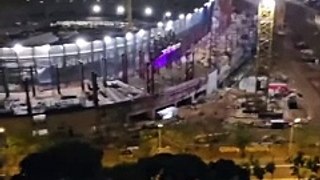 Los obreros de Limak pruebas la iluminación exterior del nuevo Camp Nou