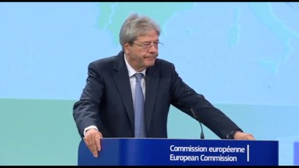 Скачать видео: Gentiloni: sarà una estate calda per i conti pubblici in Europa