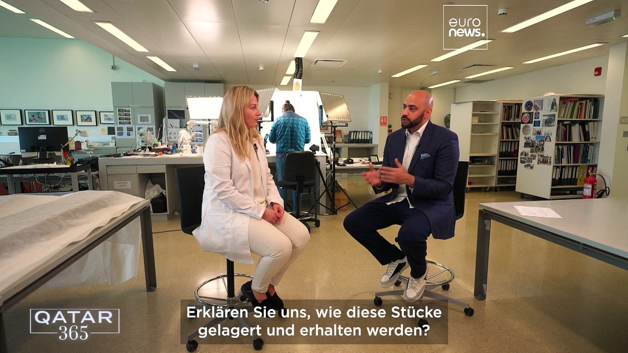 In Katar werden goldene Seide und alte Webkunst ausgestellt