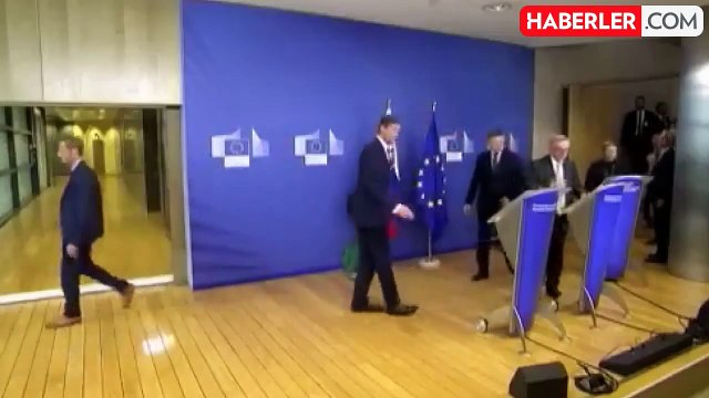 Slovakya Başbakanı Robert Fico, uğradığı silahlı saldırı sonucu yaralanarak hastaneye kaldırıldı