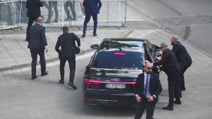 슬로바키아 정부 "총리, 수 차례 총격 받아 위독...응급수술" / YTN