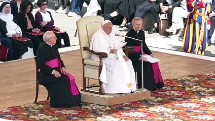 El papa Francisco en la asamblea general desde el Vaticano