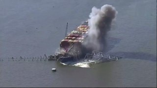 Démolition des restes du pont de Baltimore après l'accident