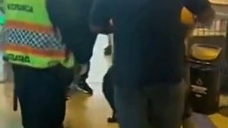 Atleta da Seleção Brasileira de Taekwondo sofre ataque racista em estação de trem