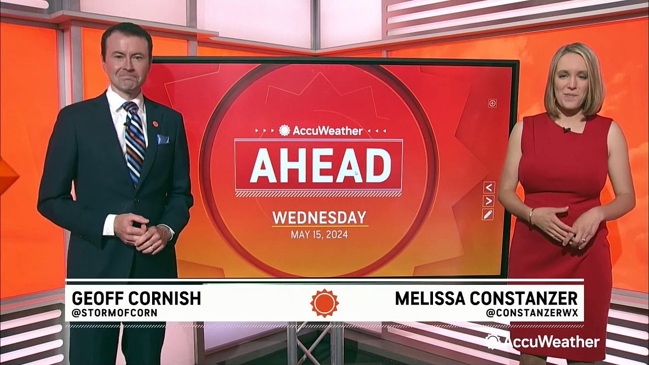 Close lightning strike causes a massive boom in Nevada