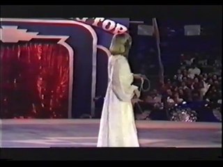 OLIVIA NEWTON-JOHN - Let it Shine (Royal Jubilee Windsor Big Top 1977)
