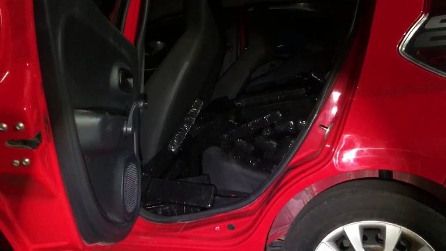 PRF apreende 100 kg de maconha em Mobi roubado, na rodovia br-277 em Cascavel