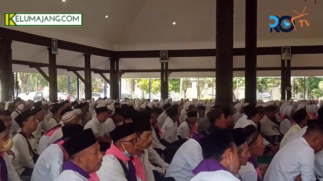 Suasana Pelepasan  Jemaah Haji Lumajang di Pendopo Arya Wiraraja oleh Pj Bupati Indah Wahyuni