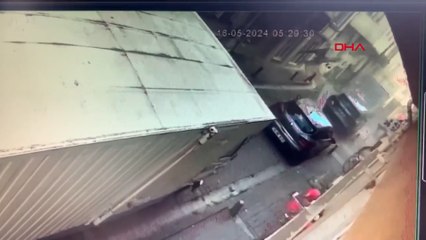 Beşiktaş'ta 5 katlı binada doğal gaz patlaması