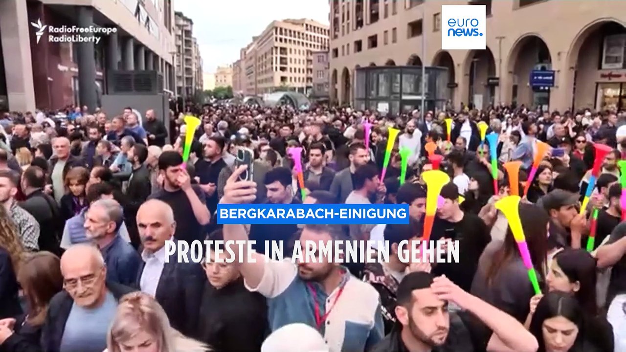 Bergkarabach-Einigung: Armenier fordern Paschinjans Rücktritt