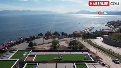 Mudanya Belediye Başkanı Deniz Dalgıç, makam aracını satışa çıkardı