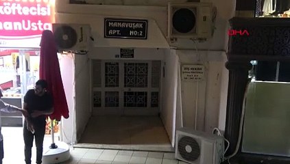 Psikolojik sorunları olan kadın, yine elektrik panosunu yumrukladı