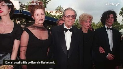 "Quand elle était encore vivante..." : Chiara Mastroianni, rarissime confidences sur sa soeur regrettée Barbara qui lui manque tant