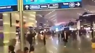 Elin Amerikalısının İstanbul havalimanı şaşkınlığı Bir de bizim solaklara sorun!