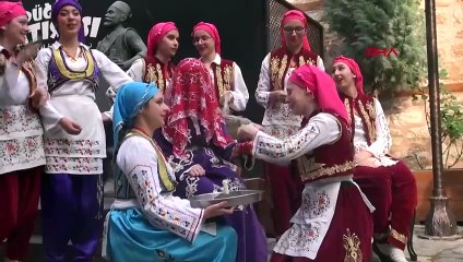 Uluslararası Müzeler Günü kapsamında Etnografya Müzesi'nde düğün yapıldı!