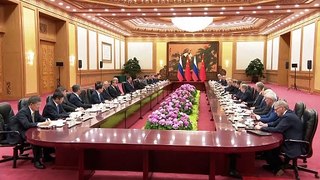 Xi und Putin präsentieren sich als Garanten des Friedens