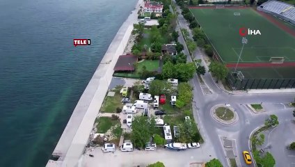 Kamu alanlarını işgal eden karavanlar kaldırıldı