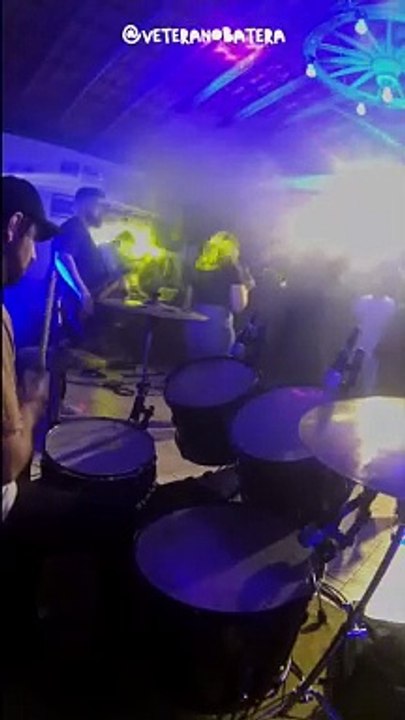 Use fones pra ficar melhor! #veteranobatera #drums #drummer #drum #music #groove