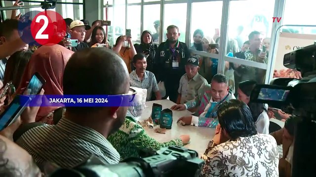 [TOP 3 NEWS] Kemenag Tegur Garuda Indonesia hingga Keluarga Vina Cirebon Bertemu Hotman Paris
