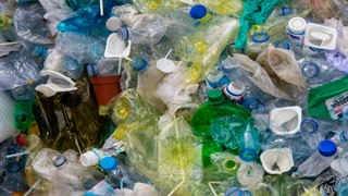 Francia lidera revolución tecnológica para combatir basura plástica