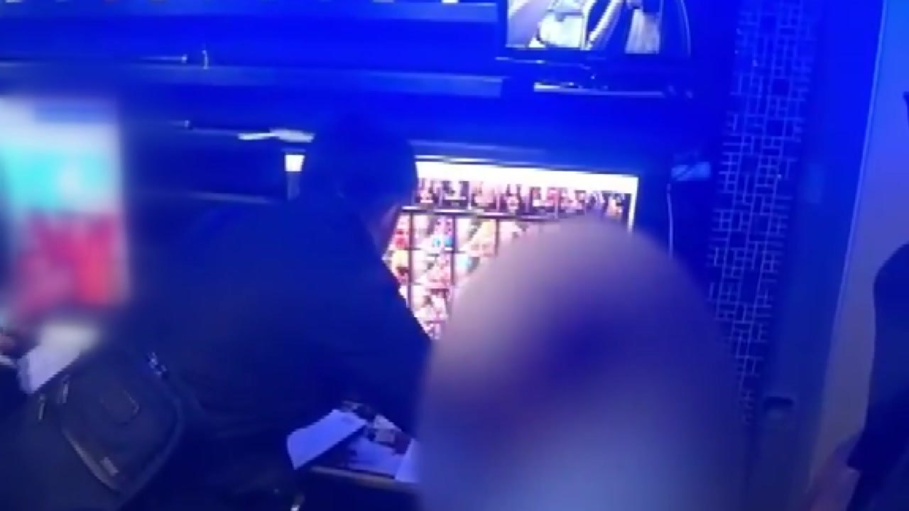 '1,700억대 판돈' 도박게임 성인PC방 공급 일당 검거 / YTN