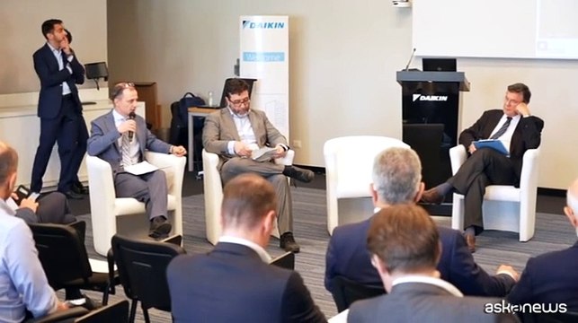 Transizione ecologica e decarbonizzazione, le sfide di ogni giorno