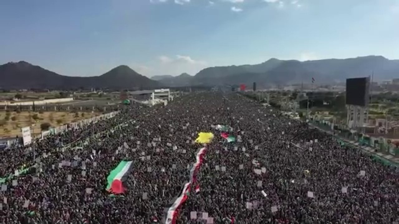 Manifestation gigantesque à Sanaa au Yémen- en soutien à leur frères Palestinien- le 05.01.24