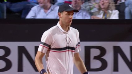 Rome - Tsitsipas surpris par un Jarry chaud bouillant