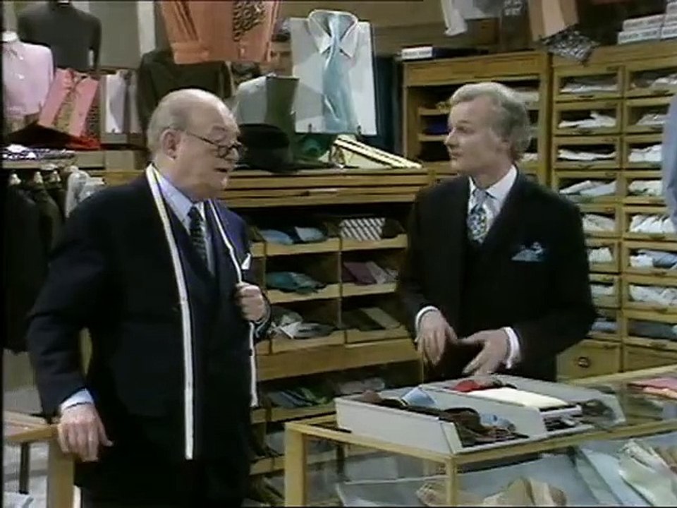 Are You Being Served - S01 E02 - Our Figures Are Slipping