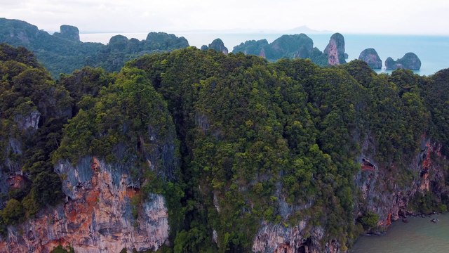 Epic Drone Footage: Stunning Aerial Views of Nature, Cities, and Landmarks